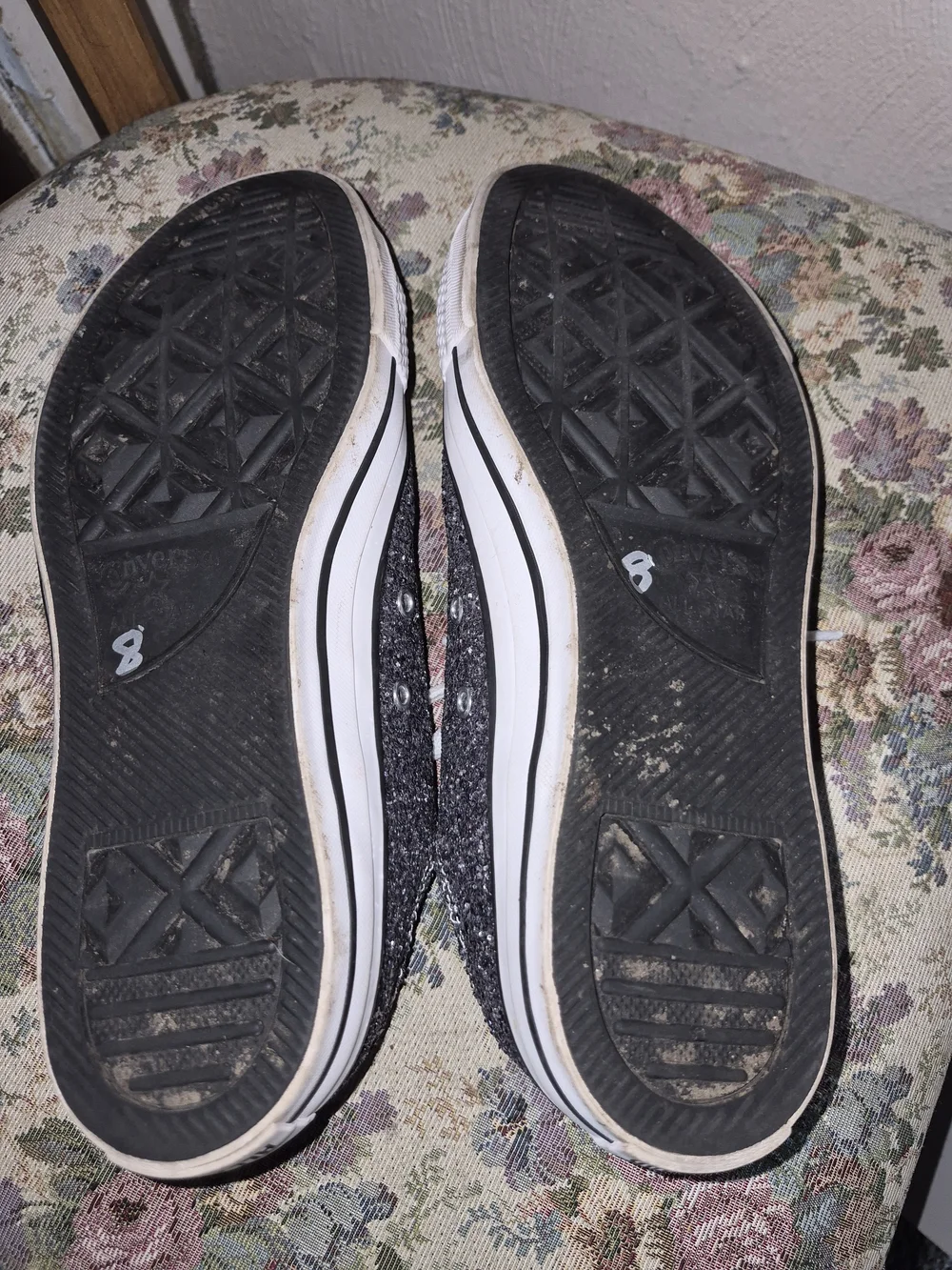 Women's Glitter Low-Top Sneakers in Charcoal Silver